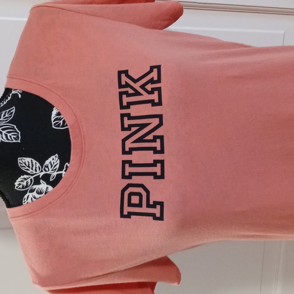 🆕️ 🖤PINK VS🖤 - Peach "Pink" S/S Tee - Picture 4 of 7